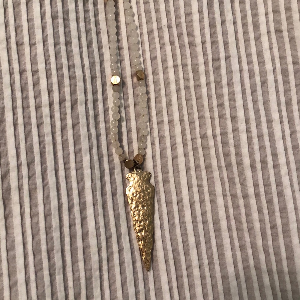 gold arrowhead beaded necklace